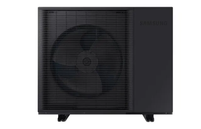 Närbild på Samsung EHS Mono R29 luft-vattenvärmepump med miljövänligt köldmedium